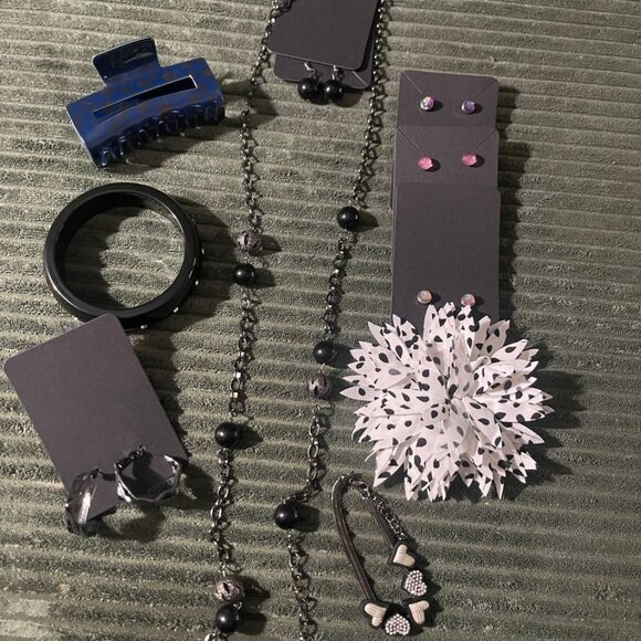 10pc Jewelry bundle hair clips earrings necklace bracelet - Picture 16 of 16